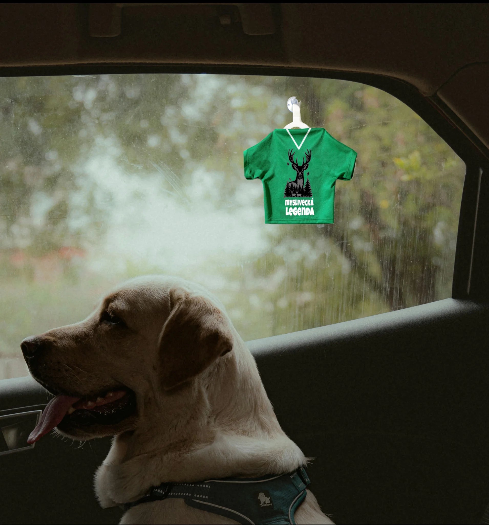 Minitričko s motivem myslivost s vlastní personalizací.