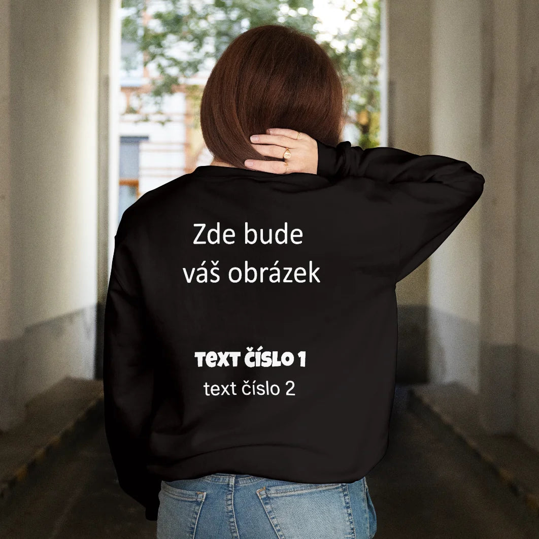 Týmový mikina s vlastním potiskem na záda.