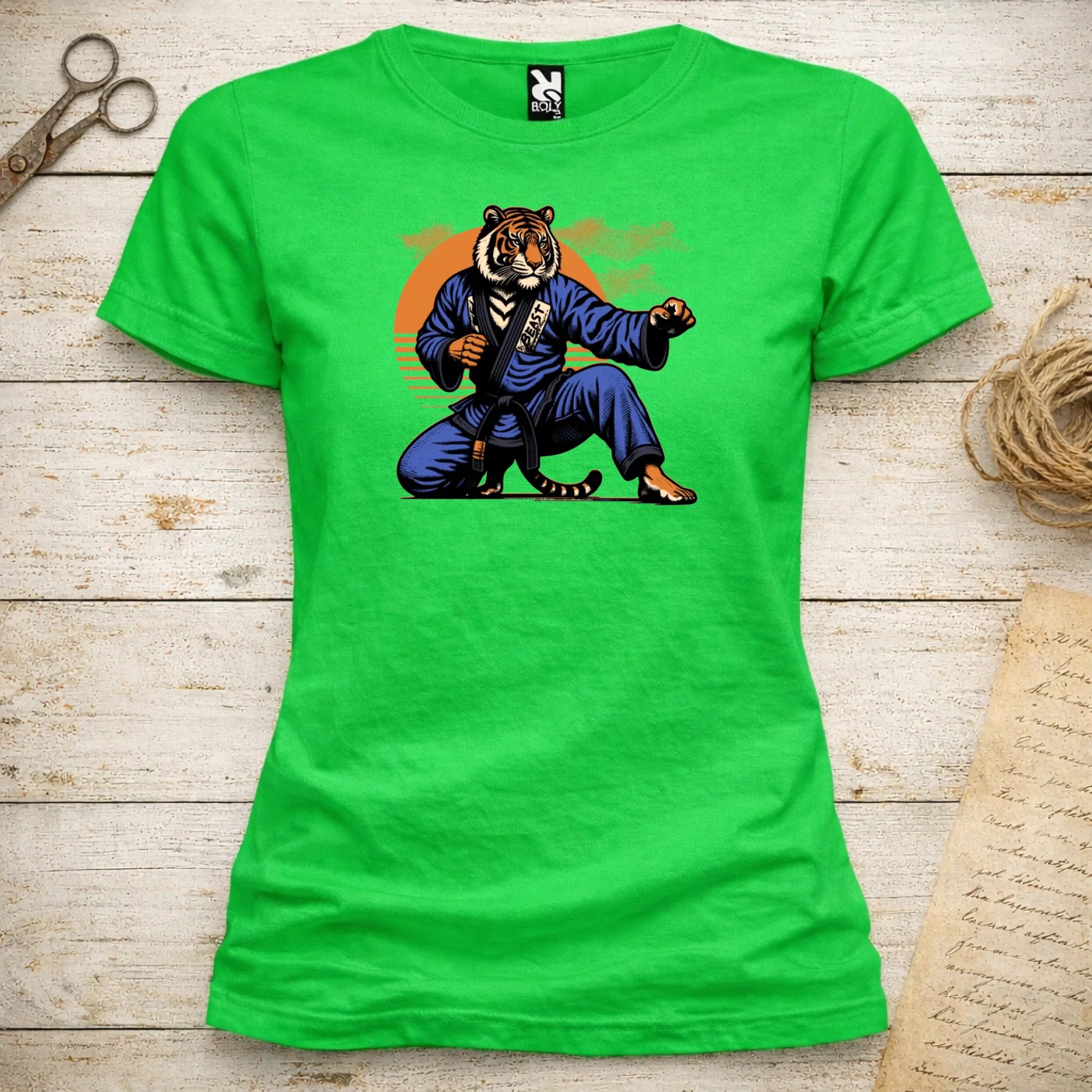 BOJOVÉ SPORTY VÝBĚR OBRÁZKU (10+motivů) a MOŽNOST DOPLNIT VLASTNÍ TEXTY dámské tričko