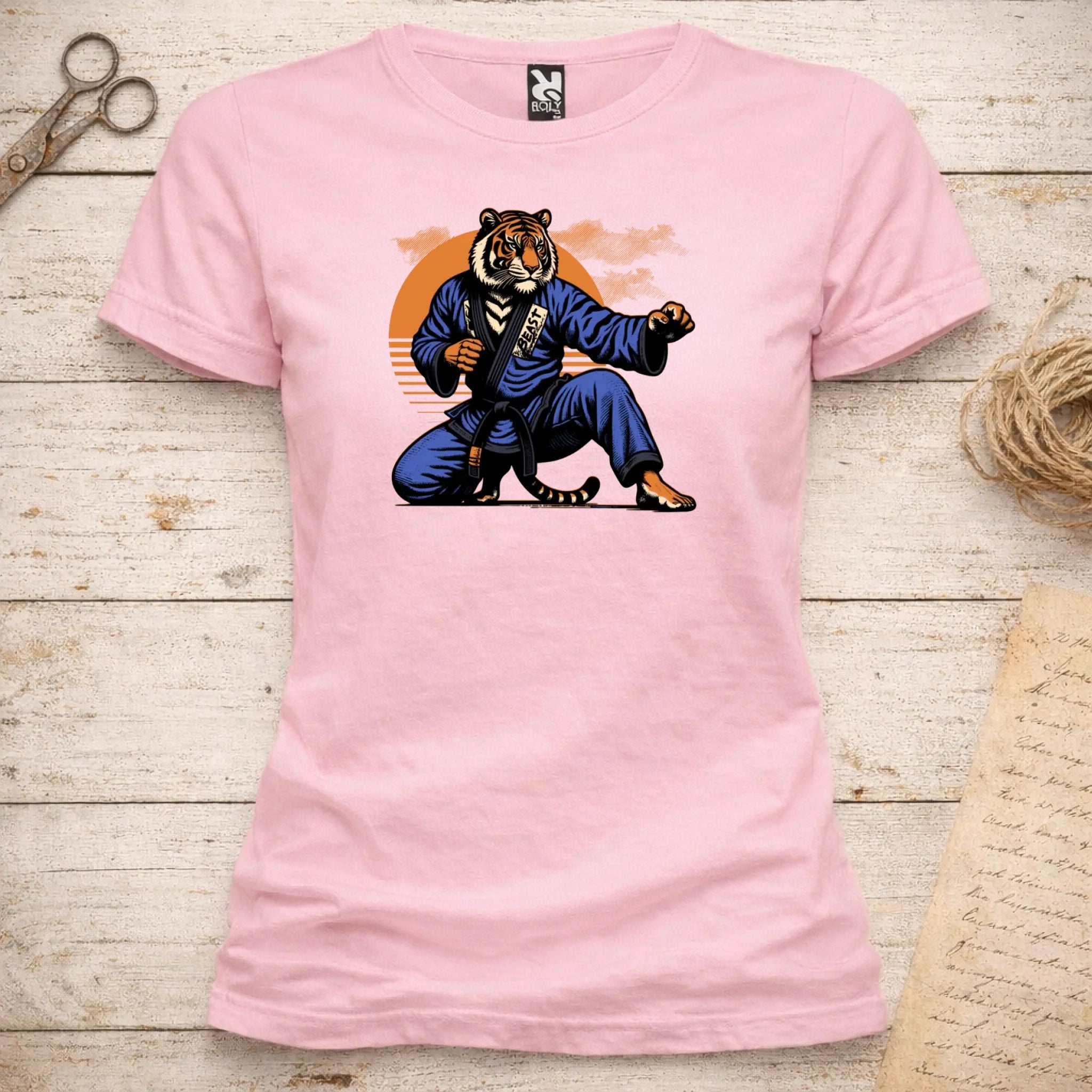 BOJOVÉ SPORTY VÝBĚR OBRÁZKU (10+motivů) a MOŽNOST DOPLNIT VLASTNÍ TEXTY dámské tričko