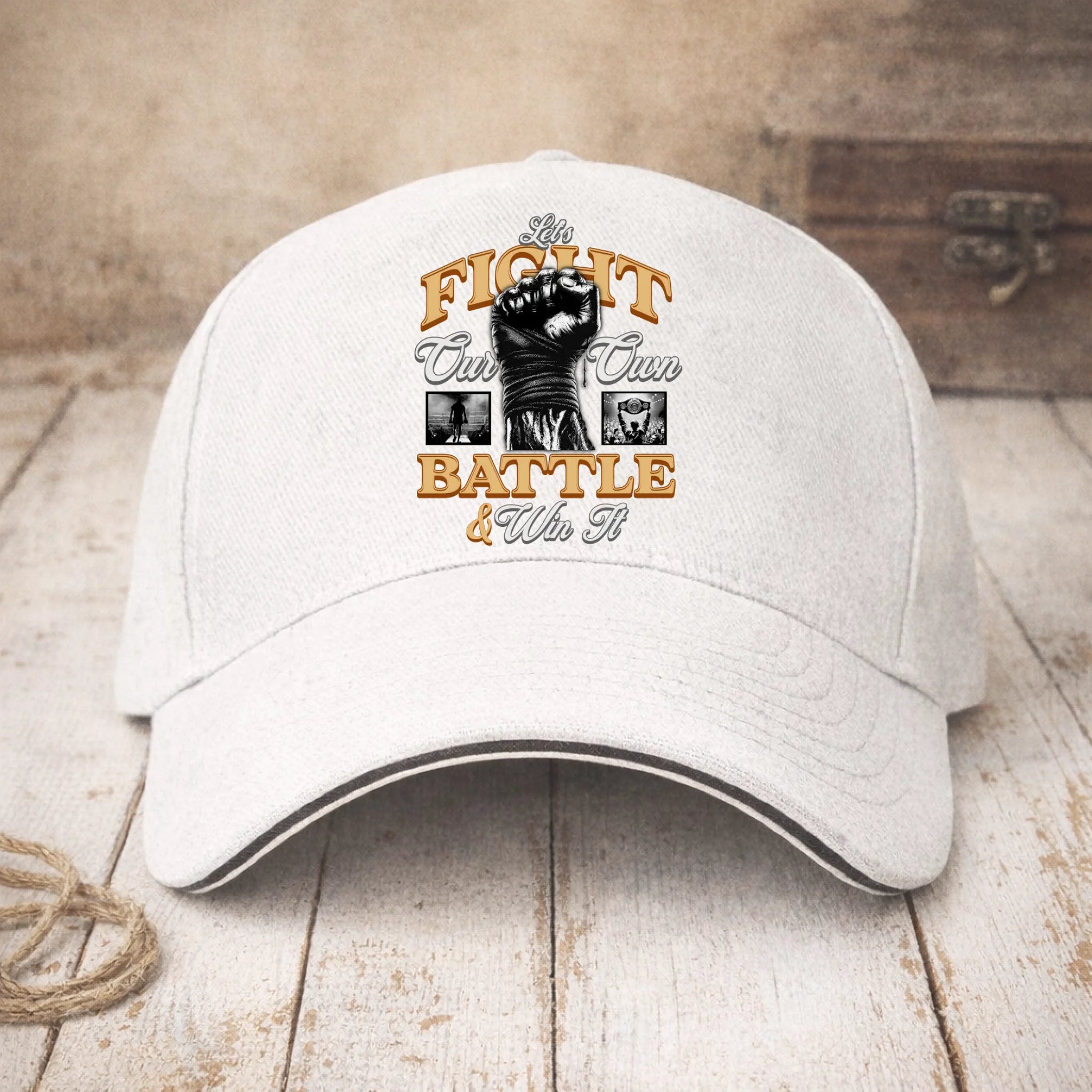 Kšiltovka s motivem bojových sportů a s možností personalizace.