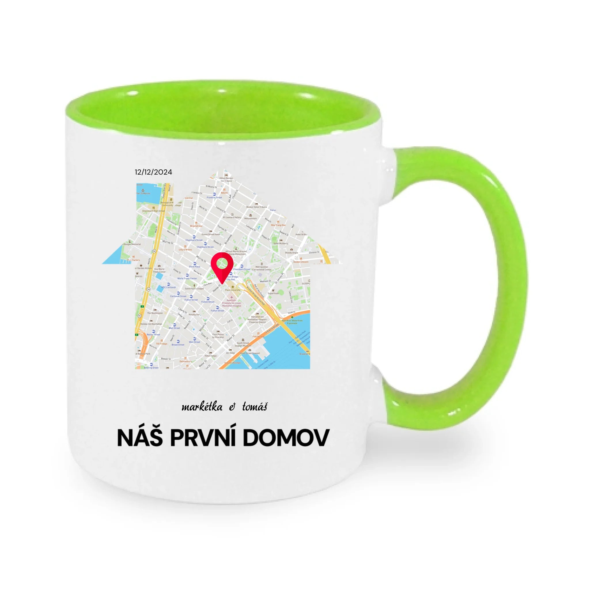 HRNÍČEK s motivem RODINA TADY TO ZAČALO (vyberete tvar mapy, místo, doplníte texty) potisk jen dopředu hrníček Bílá zelená 330 ml